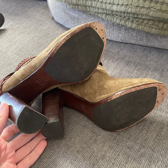 Frye Margaret Shootie Suede Braided Strap Booties Size 8.5 M - Picture 9 of 13
